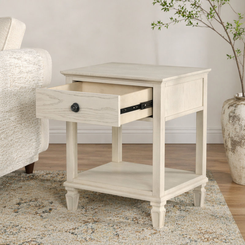 Table de chevet Victoria crème antique