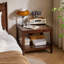 Table de bout en bois massif, table d'appoint carrée à 2 niveaux avec tablette de rangement, table de chevet en bois, petite table basse-131255546