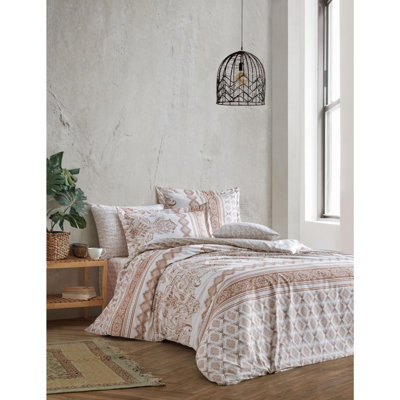 Quiltisse Cotton Bedspread with Pillowcases