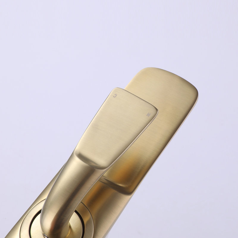 Single-Hole Single-handle Bathroom Faucet, Brushed Gold