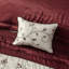 Élégant édredon très grand rouge 7 pièces - Broderie et tissu de travail, 2 taies décoratives, 3 coussins décoratifs, 1 jupe de lit, pièce lavable, broderie, garniture 100%, y compris l'édredon et la machine-118650088