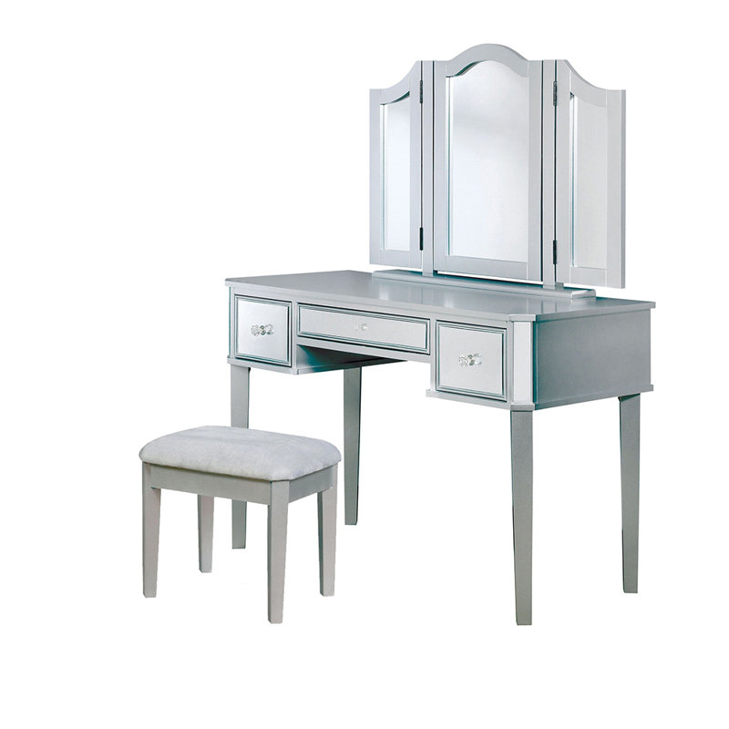 Magallon Vanity, Silver