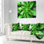 Pétales de fleurs vertes exotiques - coussin à imprimé floral-30718616-30718619