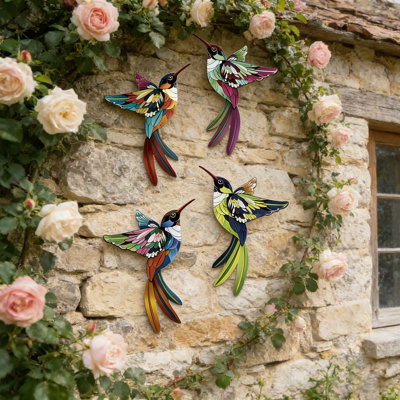Ensemble de 4 art mural coloré colibri en métal - Sculptures d'oiseaux 3D imperméables et antirouille, décor intérieur extérieur pour clôture de jardin, patio, porche, salon et chambre à coucher
