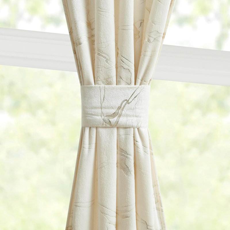 Paire de rideaux obscurcissant Makayley, L 30 po x L 72 po, Beige