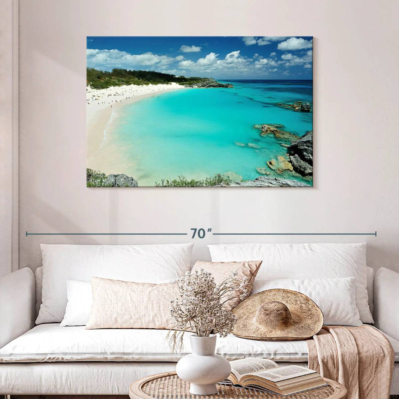 Gillard Bermuda, 30" H x 45" W