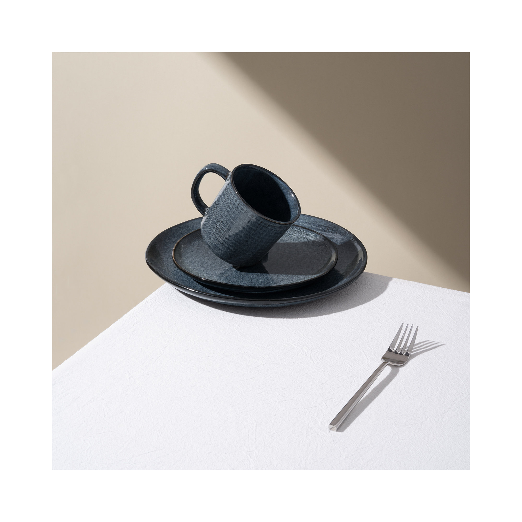  4 Piece Stoneware Coffee Mug Set, Dark Gray