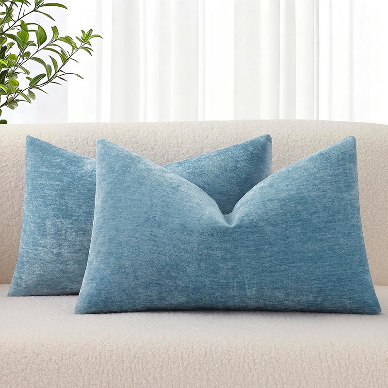 Ensemble de 2 housses de coussin flocon de neige vert Noël, fausse fourrure moelleuse avec des accents de paillettes argentées