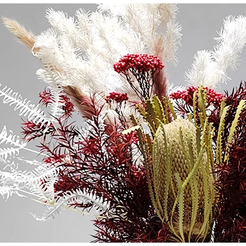 Décoration de fleur simulée