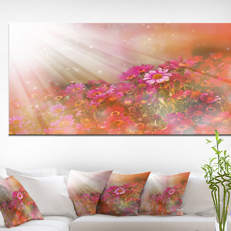 «Little Red and Pink Flowers Spring», reproduction de photo sur toile tendue, H 28 po x l 60 po