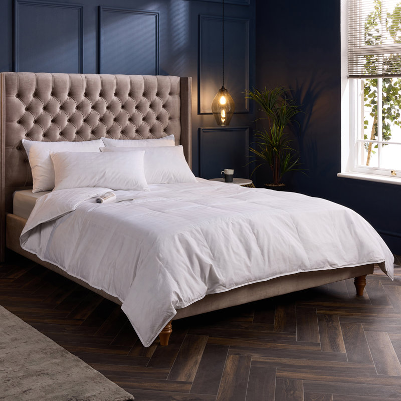 Retreat Snuggledown Sumptuous Goose Down Duvet 10.5 Tog All Year Round Premium Machine Washable, Single