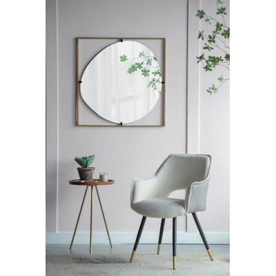 Miroir coquelicot 32 x 1 x 32 po avec cadre en métal de style contemporain pour salle de bain