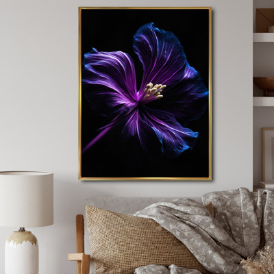 Fusion de fleurs mauves et noires sur toile