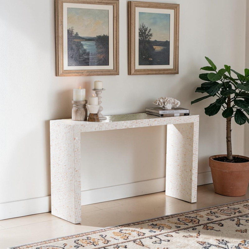 Console Elbow Capiz Shell - Table d'appoint en cascade en nacre avec incrustations texturées