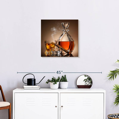 Yarlin Whiskey Decanter And Smoke
