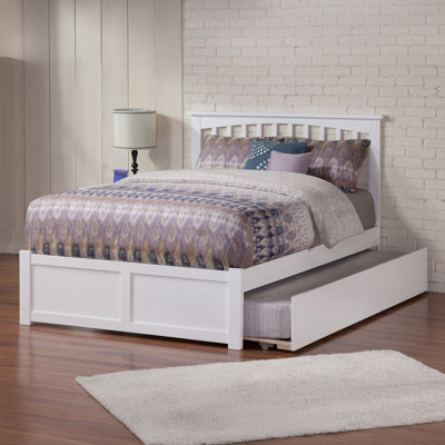 Panneau de lit double en bois massif avec lit gigogne Huntsville par Harper Orchard
