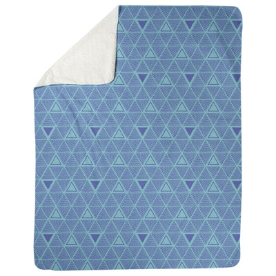 Couverture polairee triangles à la main