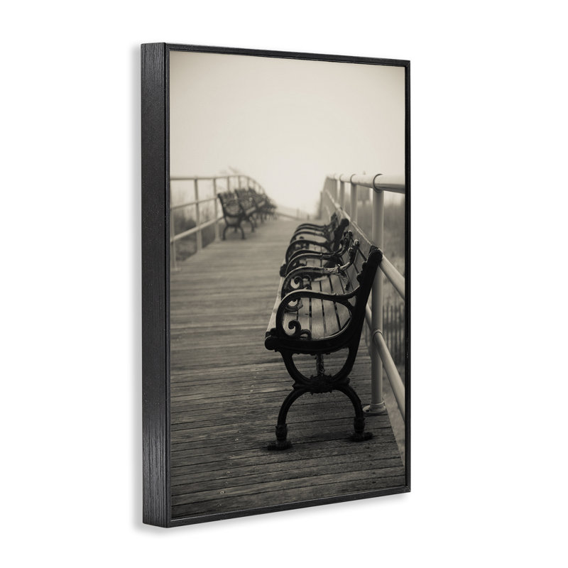 «Benches on the Boardwalk», estampe numérique, conception de Jadei, H 18 po x l 12 po, Giclée encadrée noir minuit
