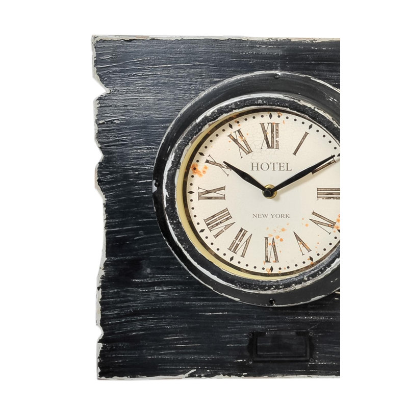 Aaira Wall Clock