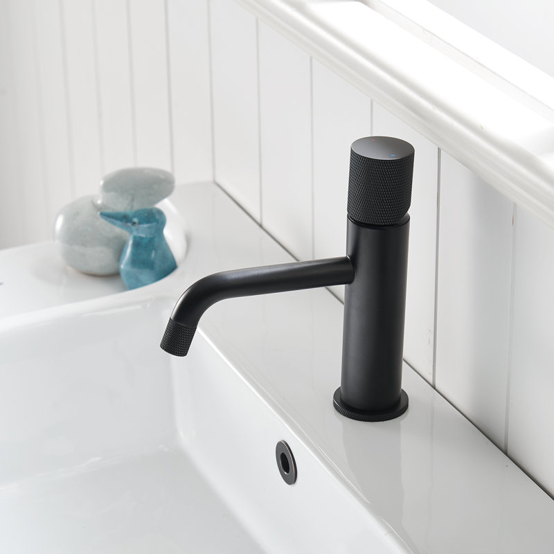 Single-Hole Bathroom Faucet, Black