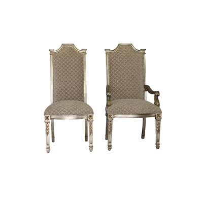 Chaise rembourrée dorée Meador