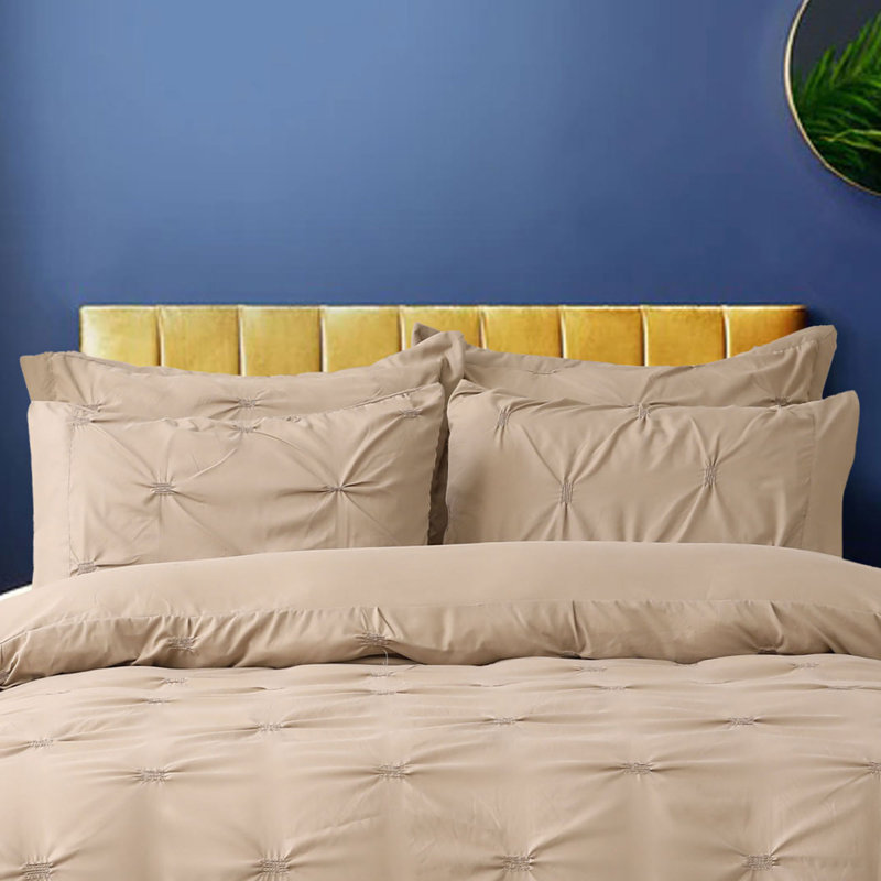 Giddings Microfiber Solid Colour Duvet Cover Set with Pillowcases