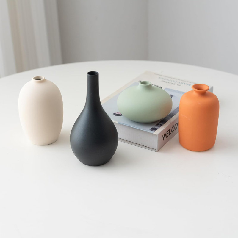 Ensemble de 4 vases en céramique mat
