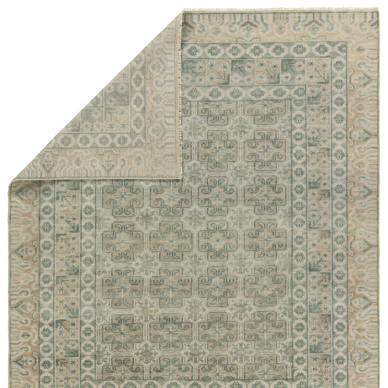 Jaipur Living Stage SLN19 Handknotted Medallion Green and White Area Rug (9'x12'), Rectangle 9' x 12'