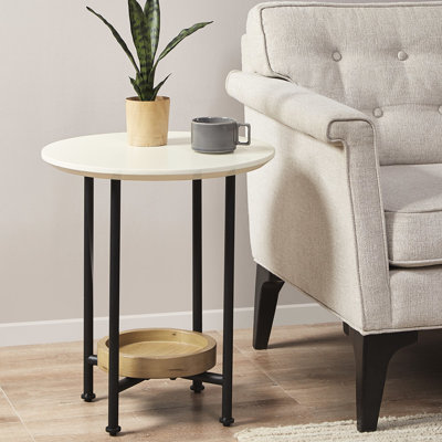 Table de bout ovale moderne, plateau blanc et tablette de rangement naturelle, construction en métal stable et look élégant, base pour la décoration intérieure