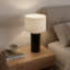 Lampe de table noire