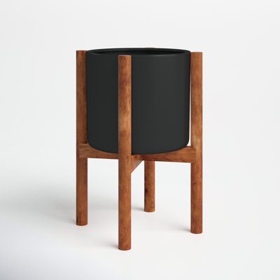 Dominic Pot Planter