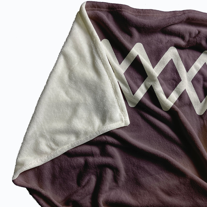 Couverture polaire à fermeture à glissière, L 50 po x L 60 po, Mauve poussiéreux