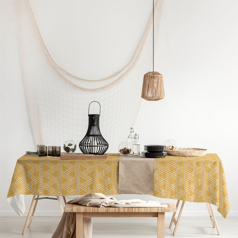 Classic Zig Zag Tablecloth, Yellow/White