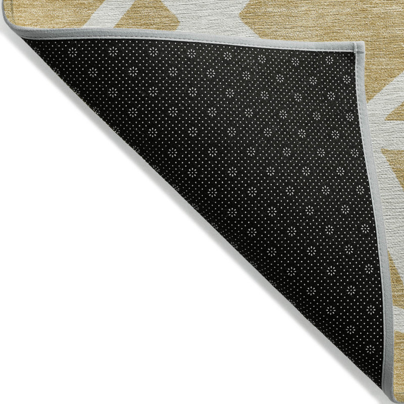 Tapis intérieur / extérieur doré Zephina , 9 pi x 12 pi