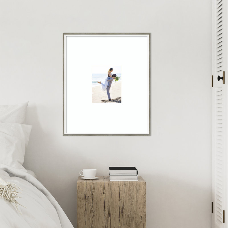 Cadre photo Lucie, Lucie Silver White, 22x26 Matted to 8x10