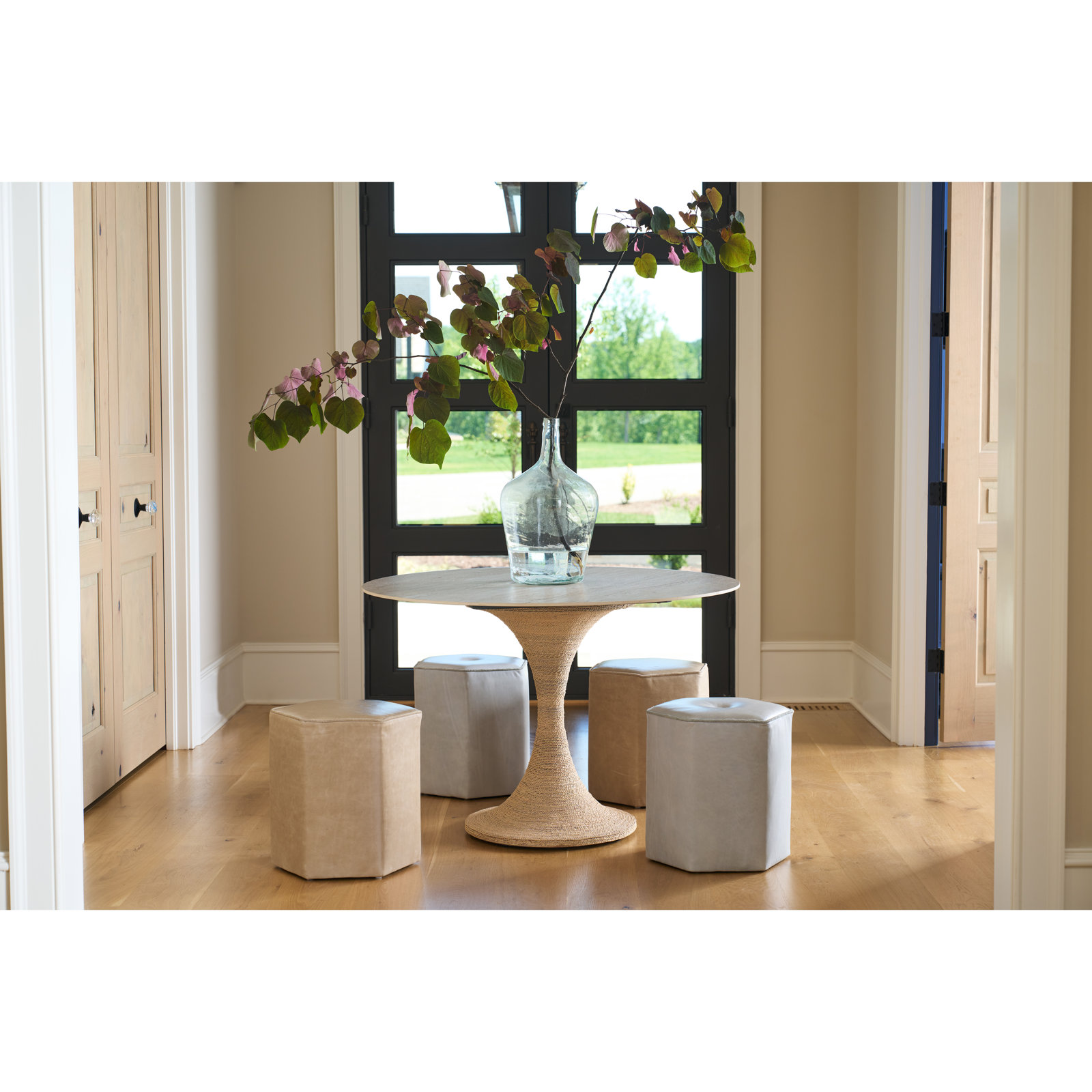Westhampton 44'' Round Marble Dining Table