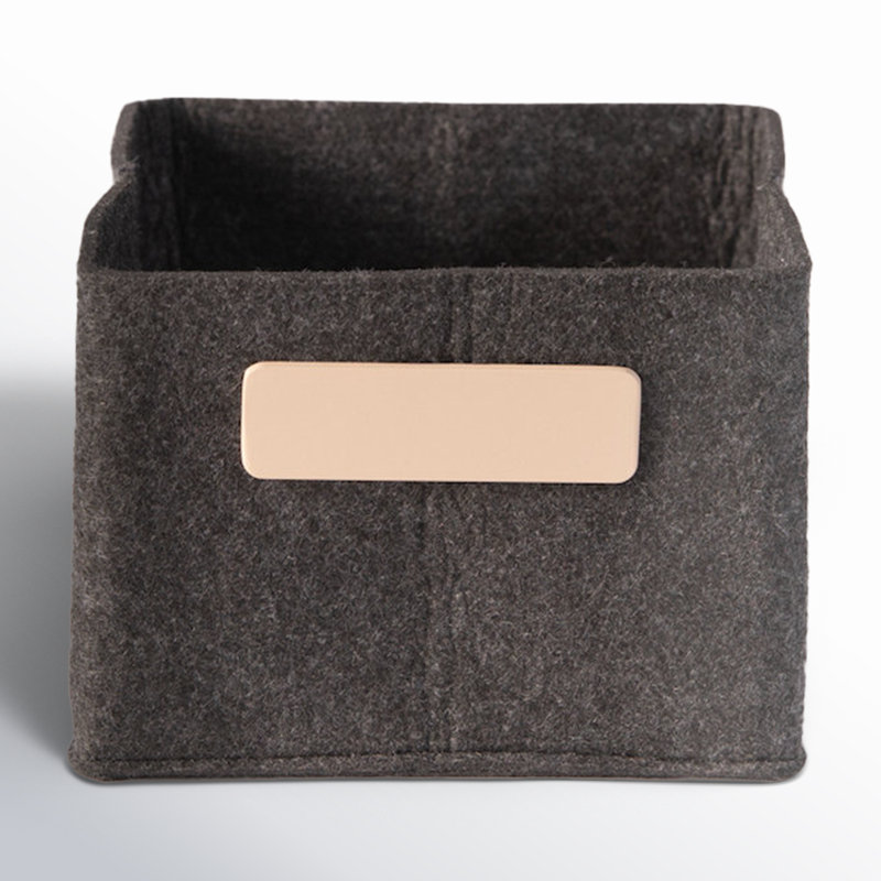 Label Pin, Stone