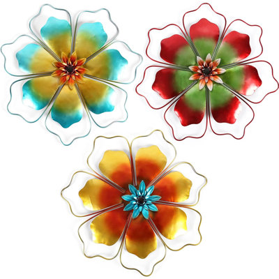 Traditional Wall Decor on Metal