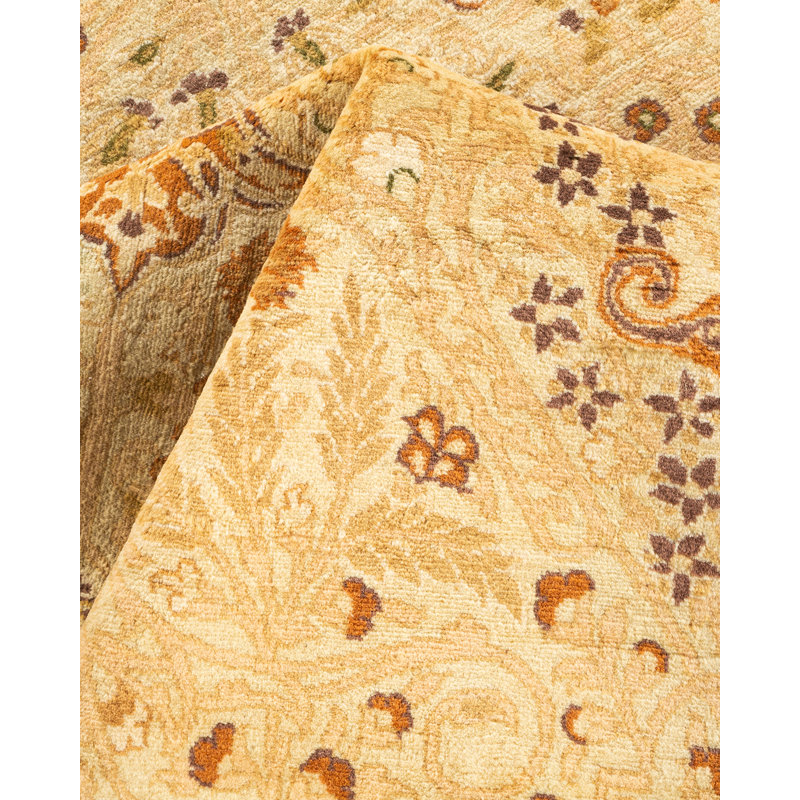 One-of-a-Kind 4' 8" X 7' 4" 2000s Wool Area Rug Ivory