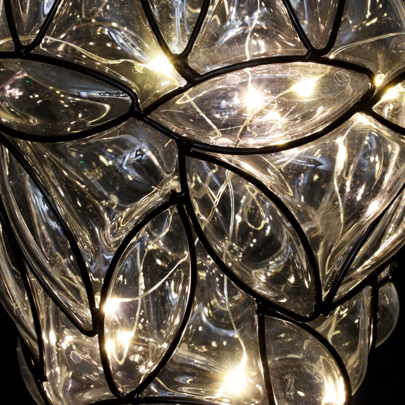 Lanterne suspendue en forme de larme solaire en verre et en métal avec 15 guirlandes de lumières DEL blanc froid Exhart, 7 x 24 po Exhart