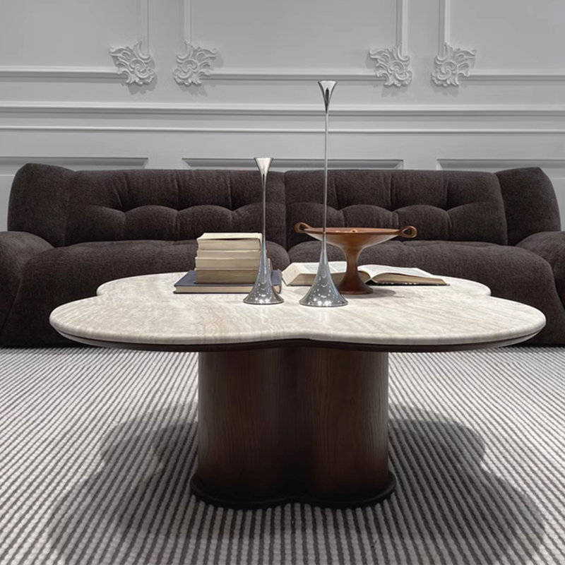 Table basse de salon de style français, H 15 po x L 32,7 po x l 32,7 po