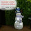 Statue bonhomme de neige lavande d'hiver «Let It Snow» avec DEL décolorée-102882293