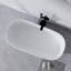 Baignoire de trempage autoportante en résine de 51 po à surface solide avec trop-plein et bonde escamotable de 51 po