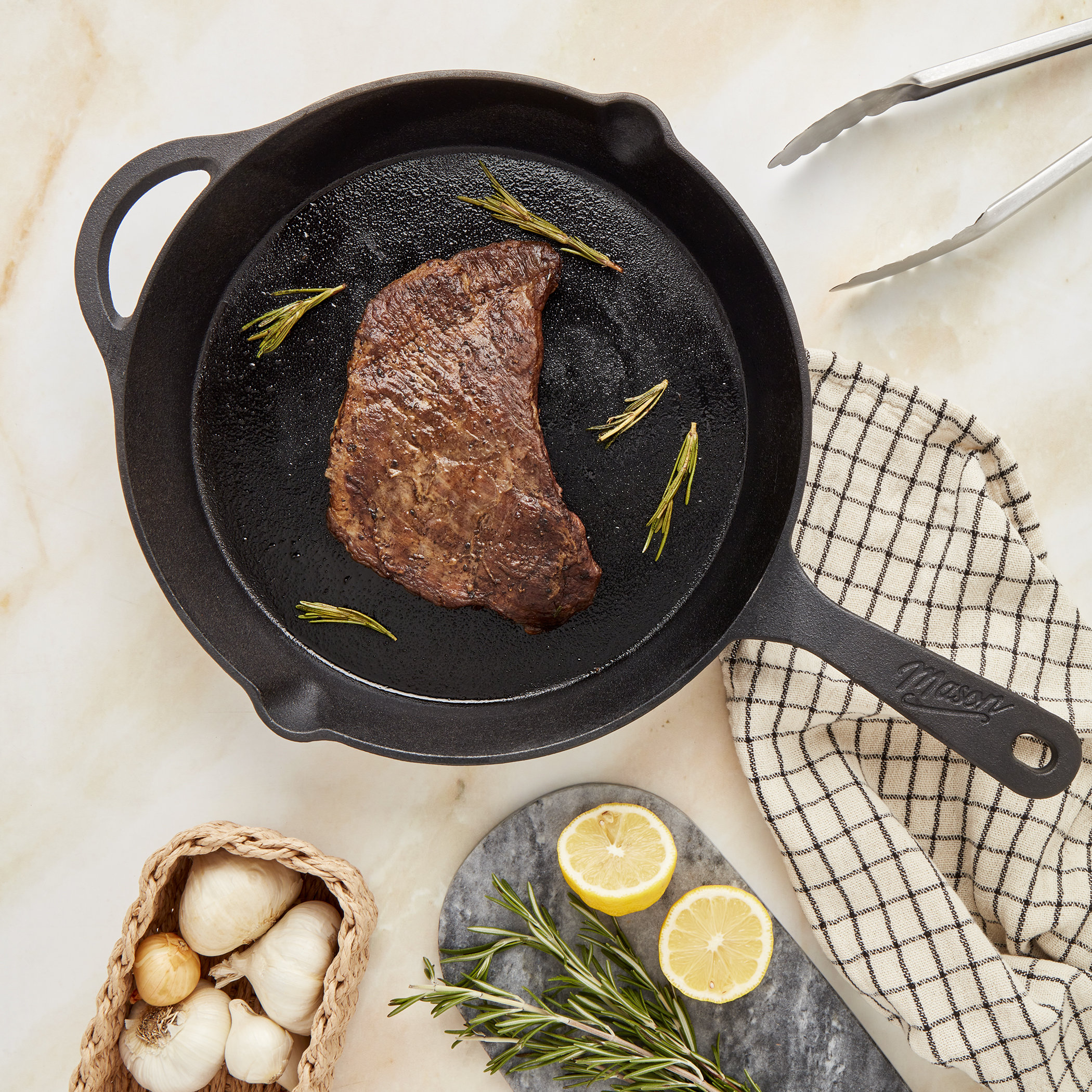 Lodge Square Cast Iron Skillet with Assist Handle