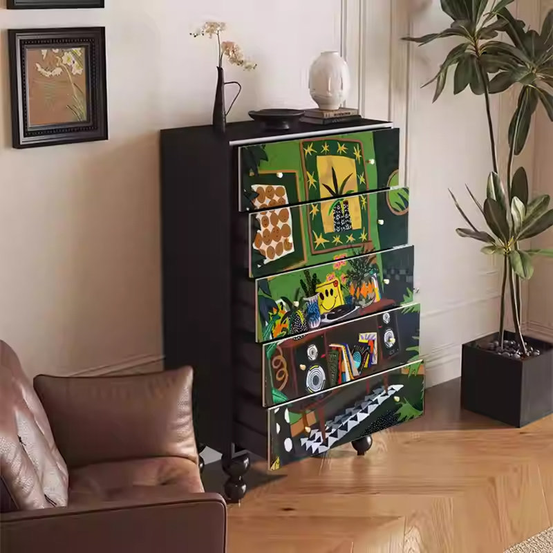 Armoire en pin avec plateau spacieux