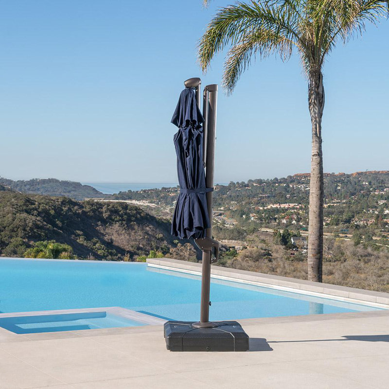 Parasol en porte-à-faux 10 pi Cassidey, Toile bleu marine Sunbrella®