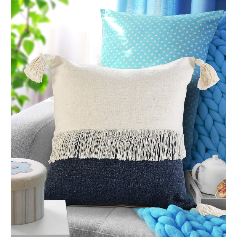 Coussin décoratif à franges 100% coton Contemporary, Bleu denim / Blanc cassé, Polyester