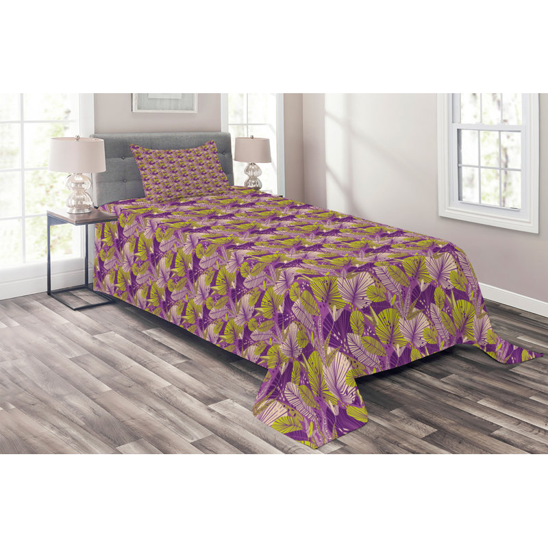 Vibrant Floral Coverlet, Twin Bedspread + 1 Standard Sham, Green/White Floral