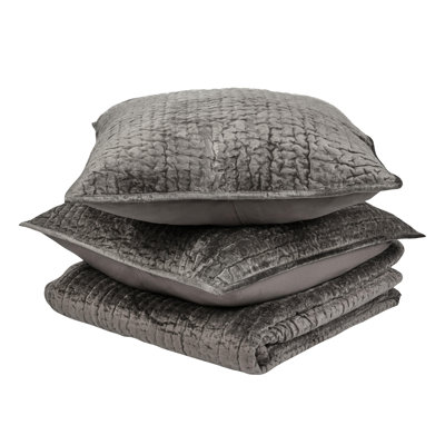 Bari 3-Piece Velvet Rayon Quilt Set
