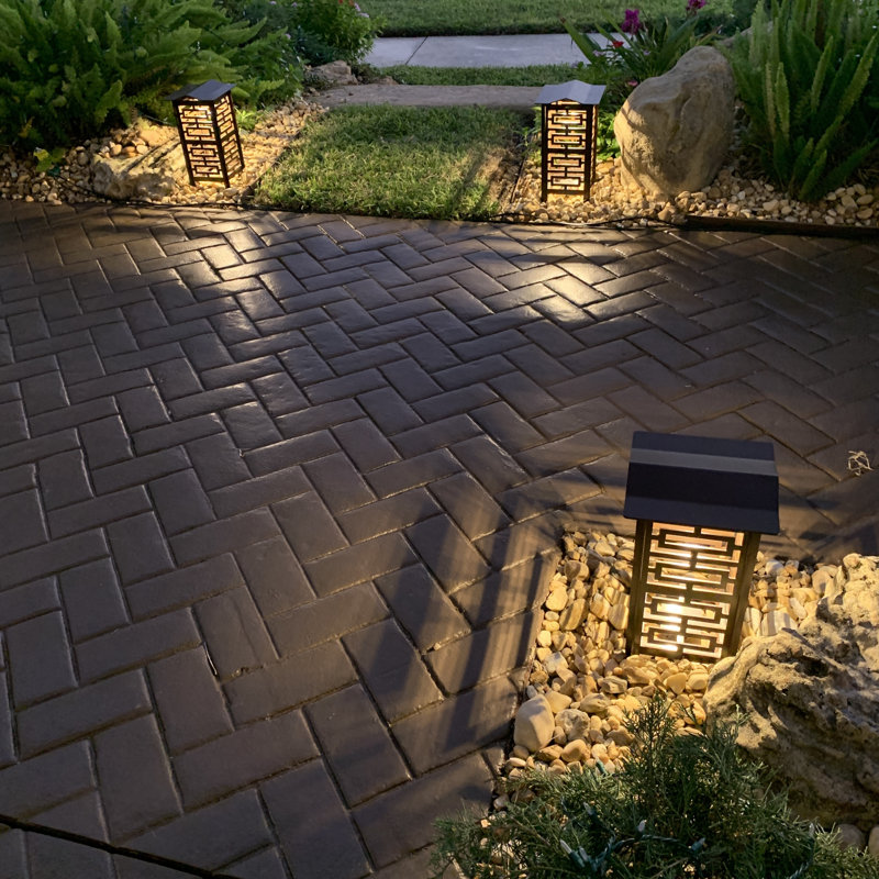 Low Voltage Integrated LED Pathway Light, Gold